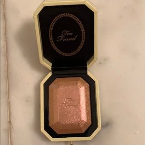 Too Faced Canary Island Highlighter *NEW, UNUSED